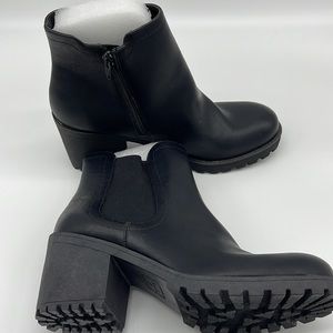 AMERICAN RAG WOMENS MORGHAN FABRIC CLOSED TOE ANKLE CHELSEA BOOTS